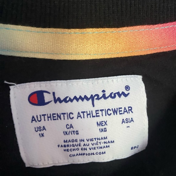 Champion sweatshirt  new with tags - Picture 2 of 3